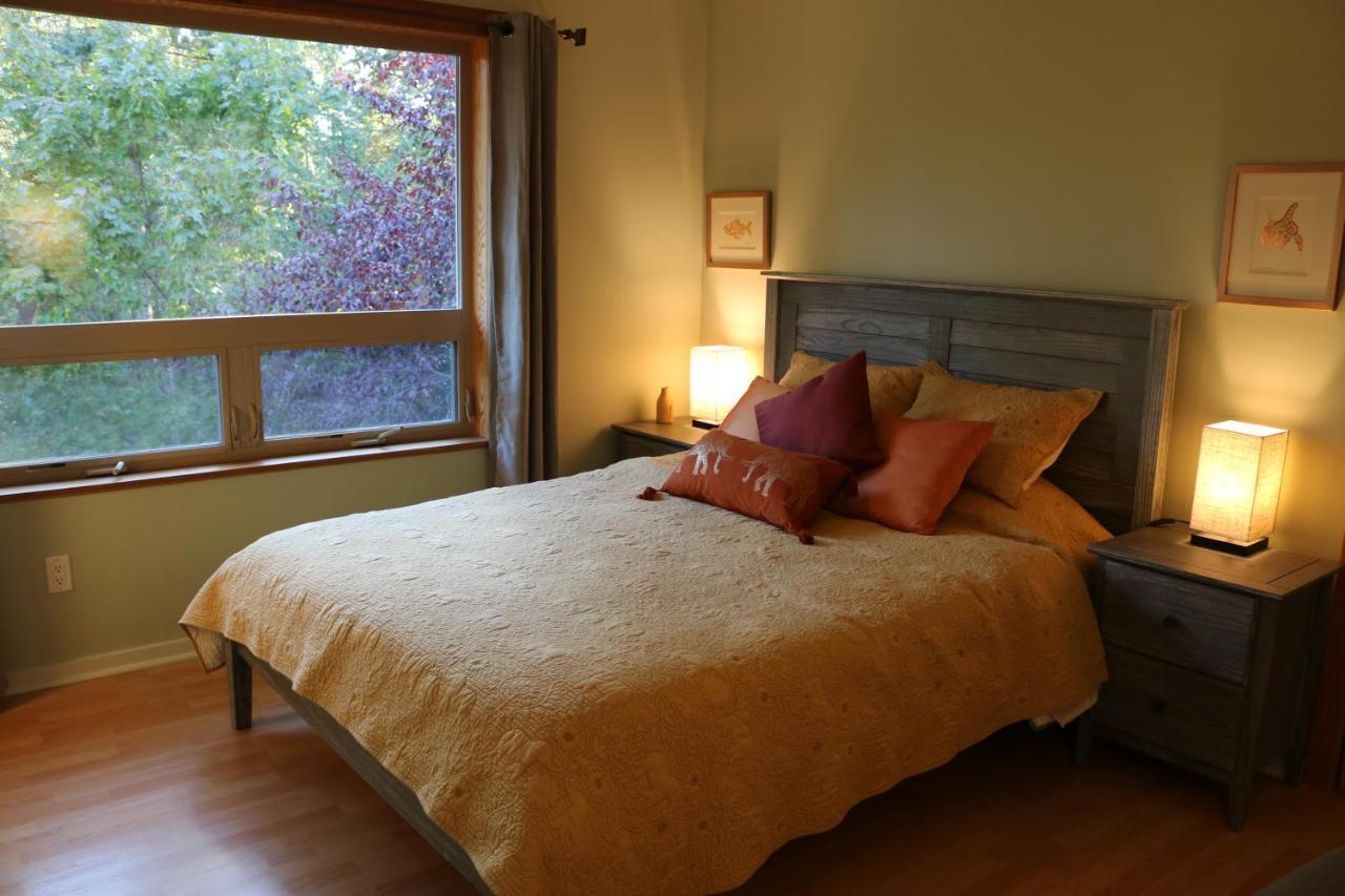 Five Elements Lodge B&B With Outdoor Spa Fernwood エクステリア 写真