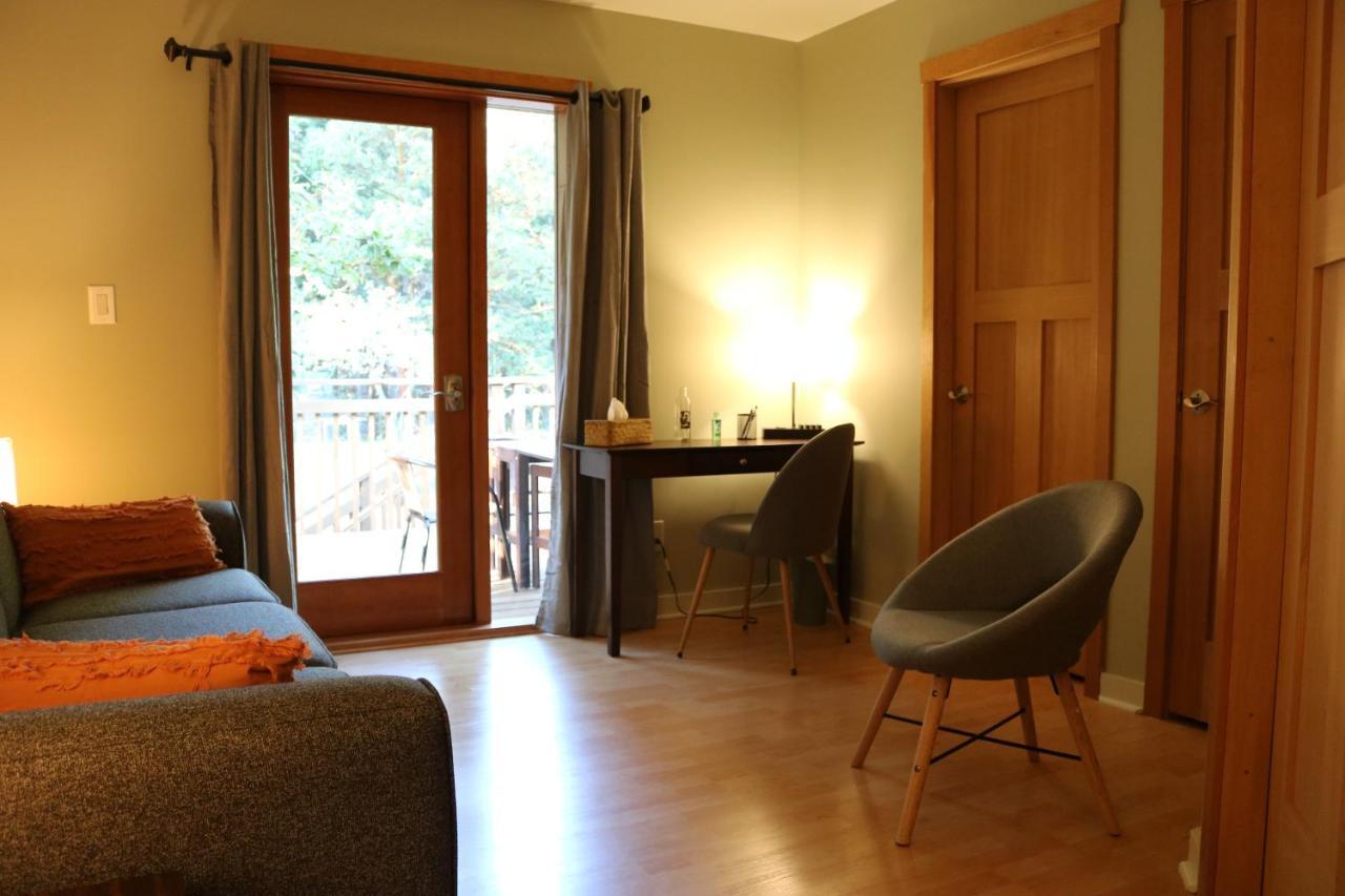 Five Elements Lodge B&B With Outdoor Spa Fernwood エクステリア 写真